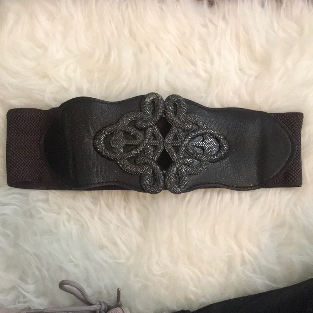 High waisted belt